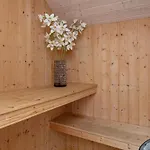 4 Star Holiday Home In Vaeggerlose *