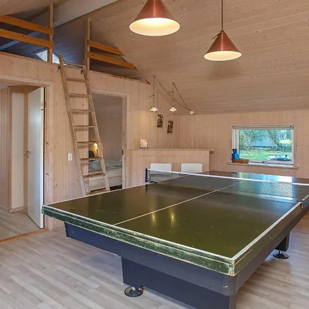 10 Person In Vaeggerlose-by Traum Feriehus Bøtø By