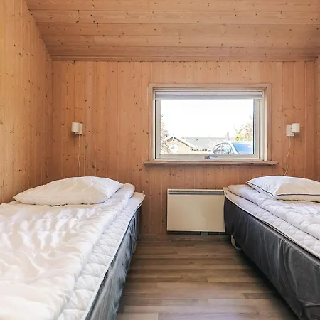 Ferienhaus 4 Star In Vaeggerlose Bøtø By