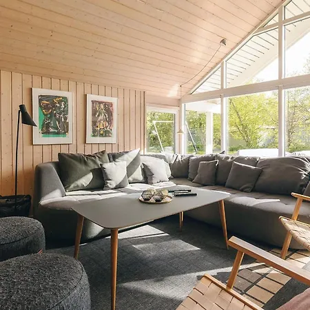 4 Star In Vaeggerlose * Bøtø By